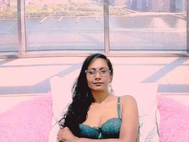 ErroticStarr webcam