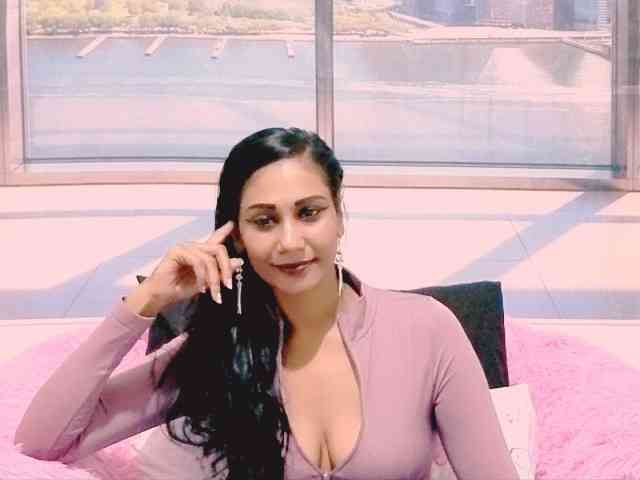 ErroticStarr webcam