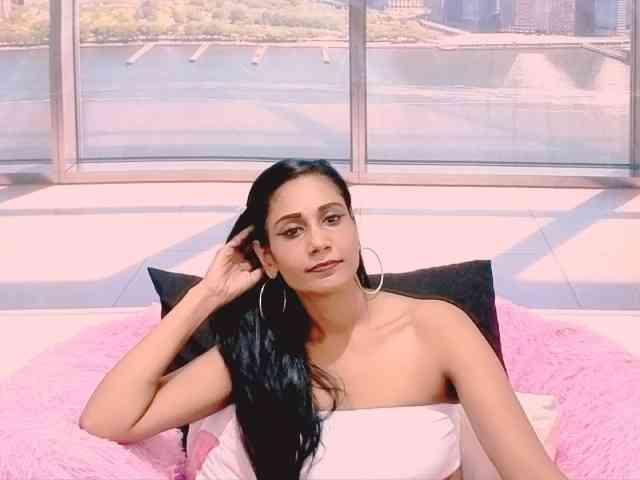 ErroticStarr Live Webcam on BongaCams