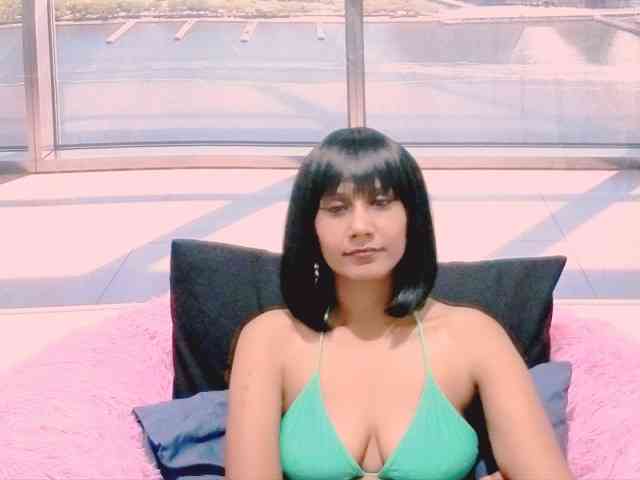ErroticStarr webcam