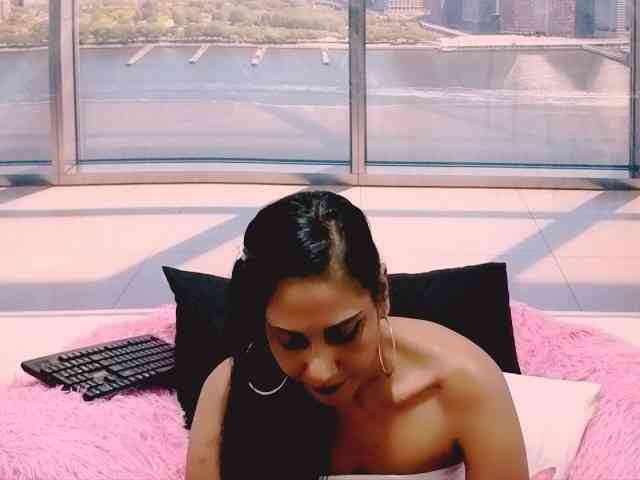 ErroticStarr webcam
