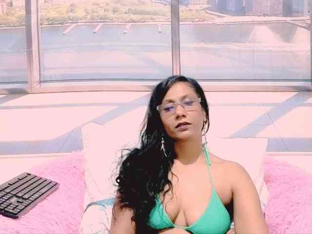 ErroticStarr webcam