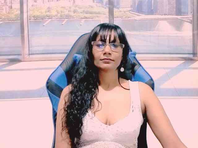 ErroticStarr webcam