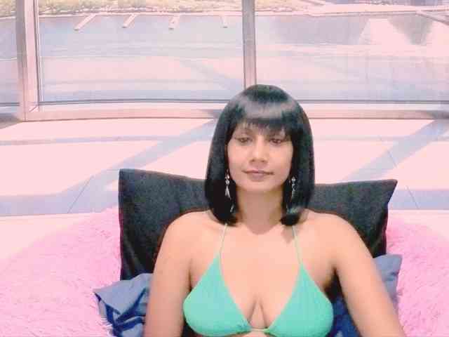ErroticStarr webcam