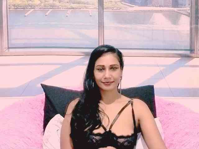 ErroticStarr webcam