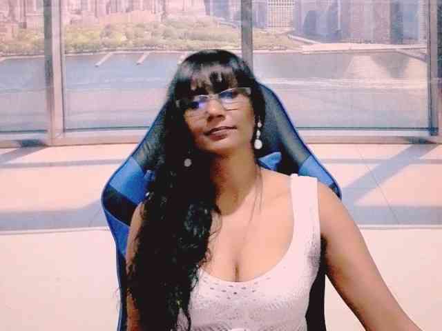 ErroticStarr webcam