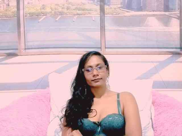 ErroticStarr webcam