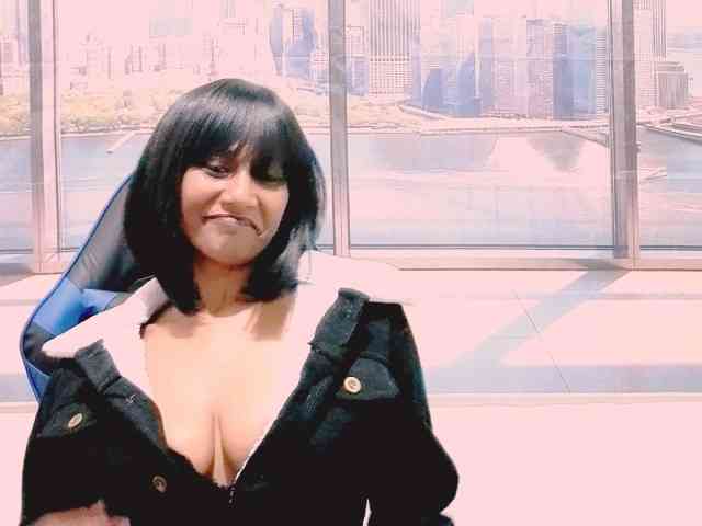 ErroticStarr webcam