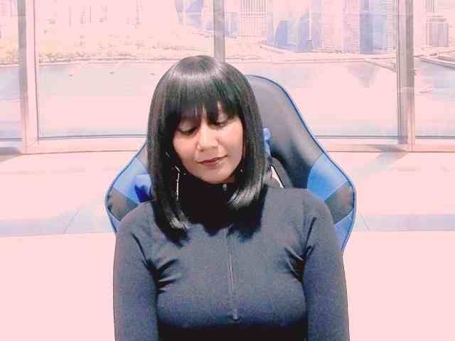 ErroticStarr webcam