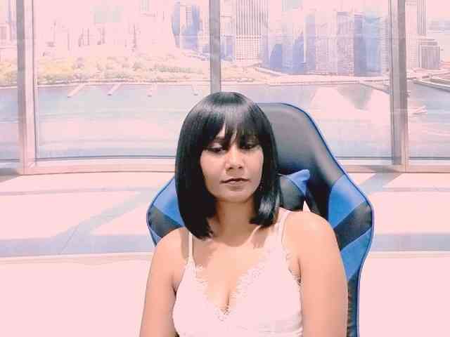 ErroticStarr webcam