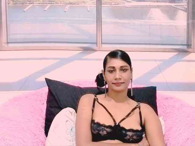 ErroticStarr webcam