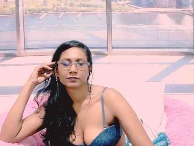 ErroticStarr webcam