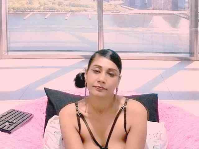ErroticStarr webcam