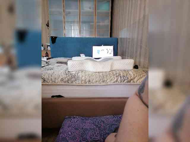 -Tiffany- webcam
