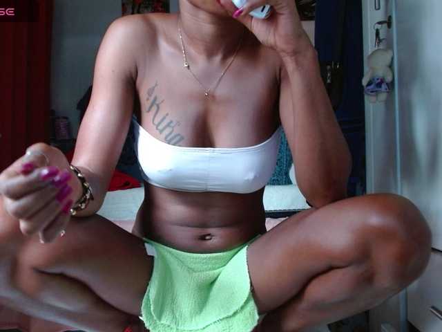 siara-will live cam on BongaCams