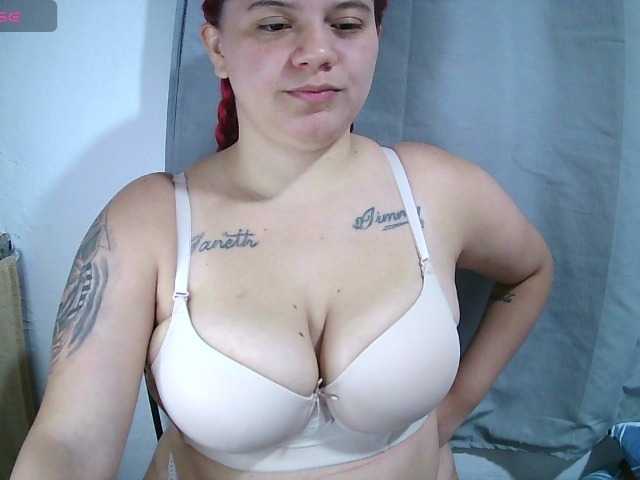 Stefyrosse live cam on BongaCams
