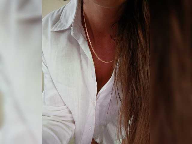 --ADELina-- live cam on BongaCams