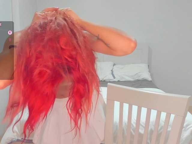 EmmylieMorris live cam on BongaCams
