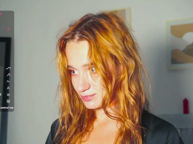 EmmylieMorris live cam on BongaCams