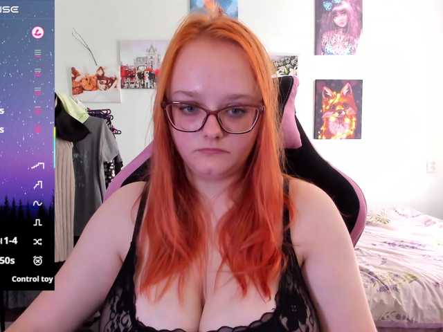 Diafoxy live cam on BongaCams