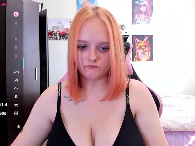 Diafoxy live cam on BongaCams