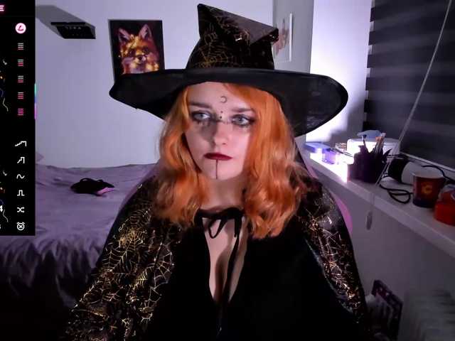 Diafoxy live cam on BongaCams