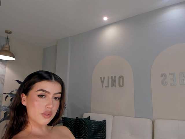 PaulinaSantos1's BongaCams show and profile
