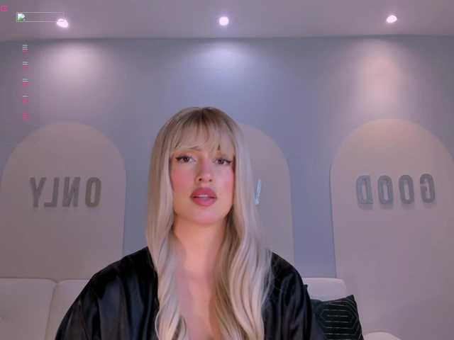 PaulinaSantos1's BongaCams show and profile