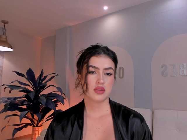PaulinaSantos1's BongaCams show and profile