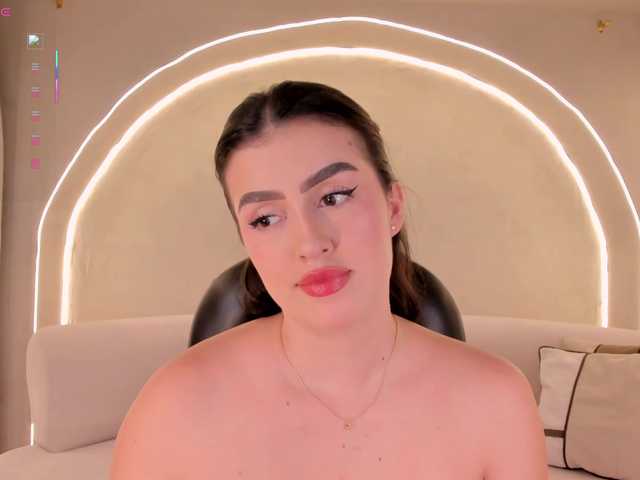 PaulinaSantos1 live cam on BongaCams