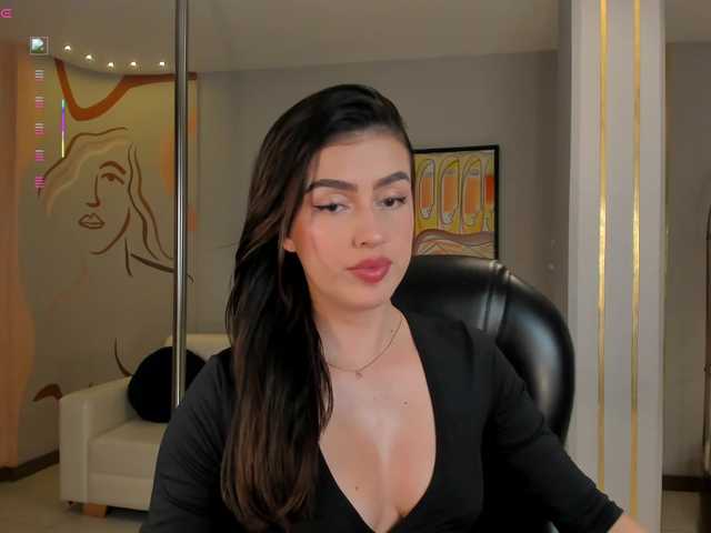 le modèle PaulinaSantos1 est en webcam porno dans un show sur le site bongacams, il possède les tags suivants: Latino/Hispanic,Brunette,Trimmed