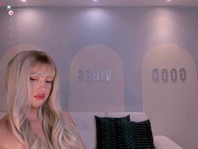 PaulinaSantos1's BongaCams show and profile