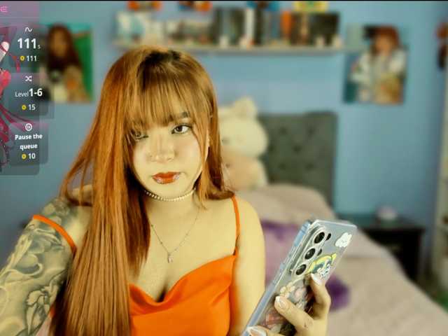 AriaBenneth2 live cam on BongaCams