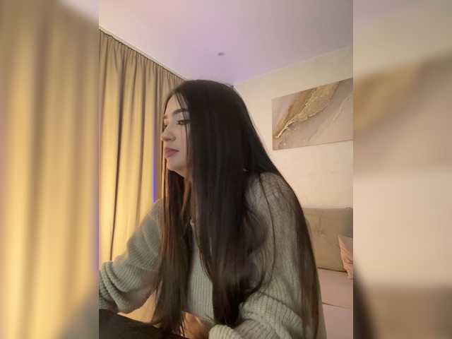 Alliina-leee live cam on BongaCams