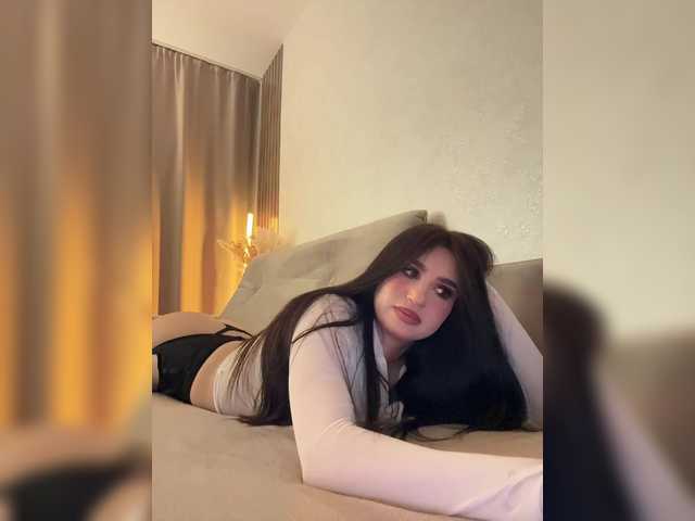  Alliina-leee chat room