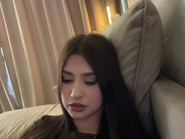  Alliina-leee chat room