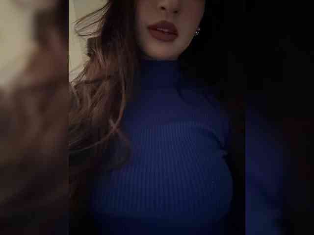 Alliina-leee Live Webcam on BongaCams