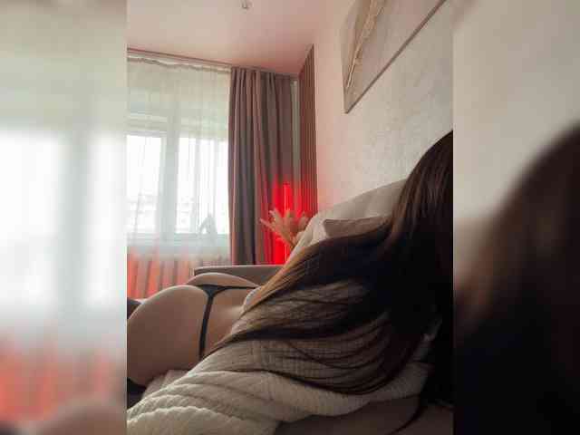 Alliina-leee Live Webcam on BongaCams