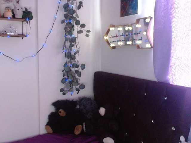 Ratienterciopelo live cam on BongaCams