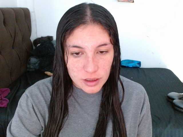 Ratienterciopelo live cam on BongaCams