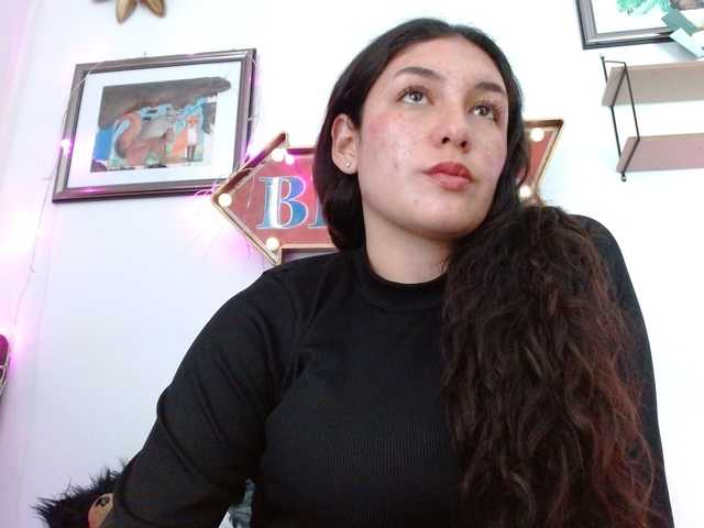 Ratienterciopelo live cam on BongaCams