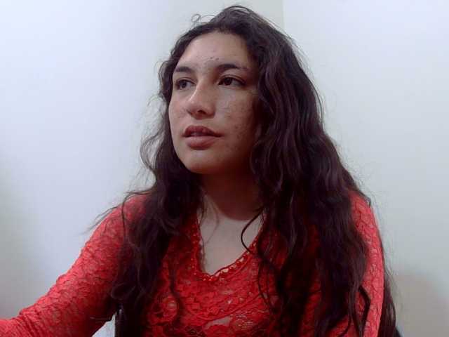 Ratienterciopelo live cam on BongaCams