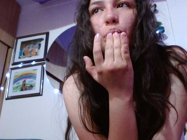 Ratienterciopelo live cam on BongaCams
