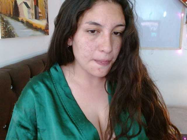 Ratienterciopelo live cam on BongaCams