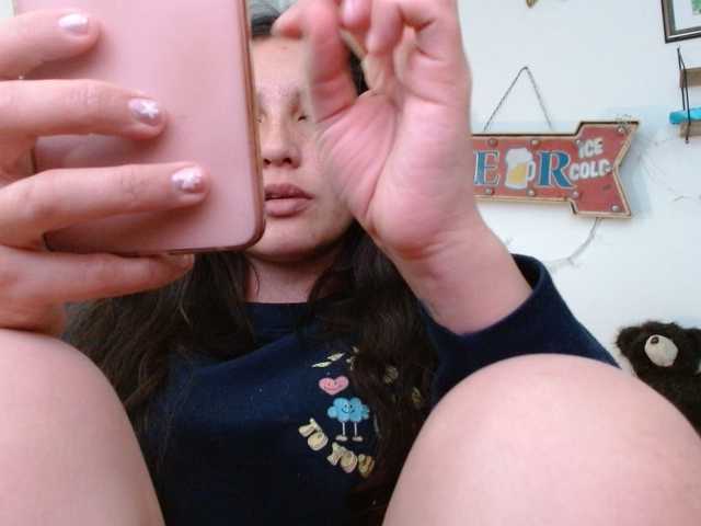 Ratienterciopelo live cam on BongaCams