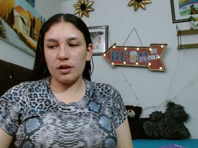 Ratienterciopelo live cam on BongaCams