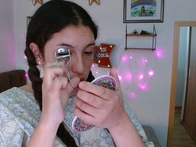 Ratienterciopelo live cam on BongaCams