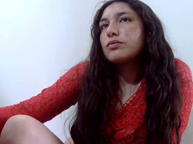 Ratienterciopelo live cam on BongaCams