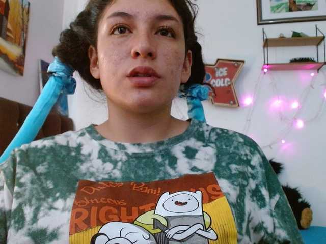 Ratienterciopelo live cam on BongaCams