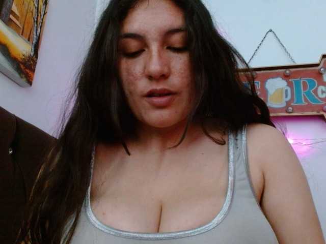 Ratienterciopelo live cam on BongaCams